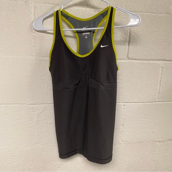 Nike Dri-Fit Women’s Workout Tank Top - Picture 1 of 7
